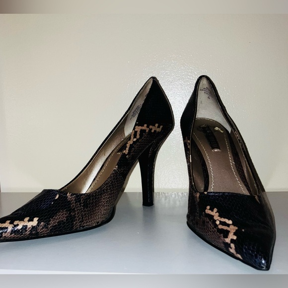 Nine West Pumps - Picture 3 of 3